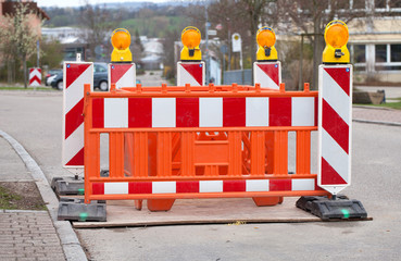 Straßensperre an Baustelle
