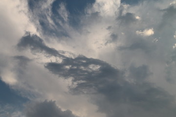 Fototapeta na wymiar Wolken-Fantasiegestalt