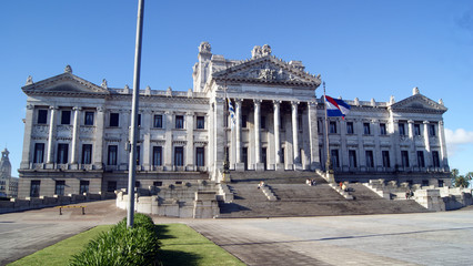 Fototapeta na wymiar Palácio Legislativo - Montevidéu