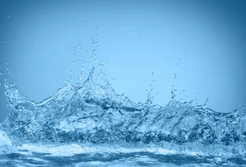 Foto op Plexiglas Water blauwe kleur water splash geïsoleerd op lege achtergrond, studio foto