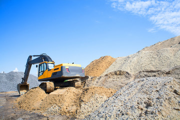 Obraz premium Close-up of a construction site excavator