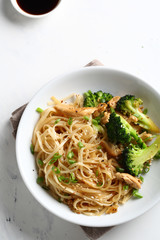 buckwheat noodles with chicken and broccoli
