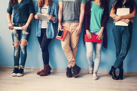 Diversity students friends using digital devices.Concept. Concepts about friendship,lifestyle,unity,business and teamwork.