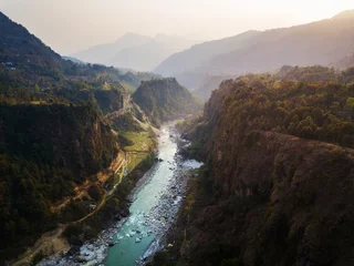 Zelfklevend Fotobehang Kali Gandaki river and its deep gorge near Kusma in Nepal © Thomas Dutour