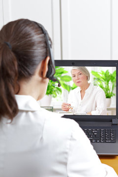 doctor video call patient medication