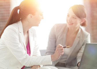 female business partners to discuss joint project