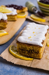 Sponge cake with jam