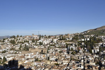 vista panoramica su Granada dal belvedere della cittadella rossa di Alhambra, Andalusia