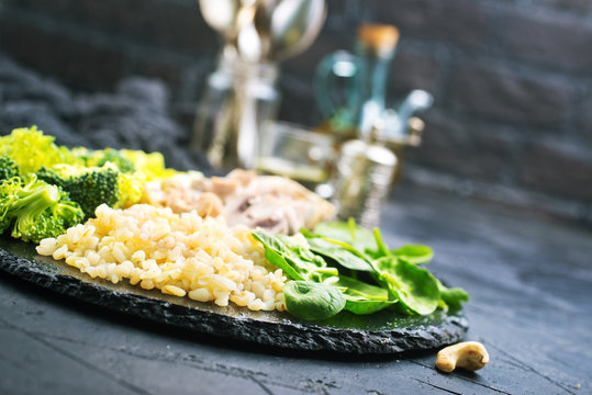 bulgur with vegetablew and eggs