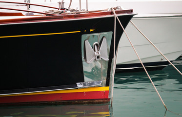 Anker an einem Segelboot, Yacht