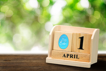 April 1 falls on Easter Day of 2018, the holiday of Christianity. To remember the resurrection of Jesus Christ And also on April Fool's Day.