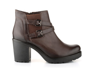 Single brown leather woman winter boot