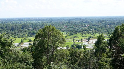 Fototapeta na wymiar Landschaft bei Ankgor bei Siem Reap in Kambodscha
