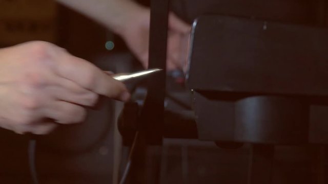 Sticks a plug Jack in Studio equipment