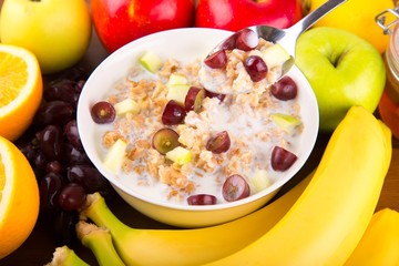 Muesli with fresh fruits