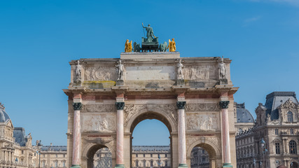 Fototapeta na wymiar Paris, the « Arc de Triomphe du Carrousel », beautiful arch near the Tuileries gardens 