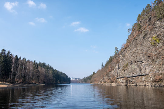 Die Saale am Koberfelsen bei Burgk in Th&uuml;ringen