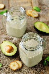Avocado banana smoothies