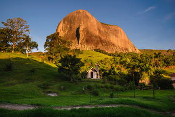 Capela tradicional na Rota do Lagarto, Pedra Azul, Espírito Santo, Brasil.
