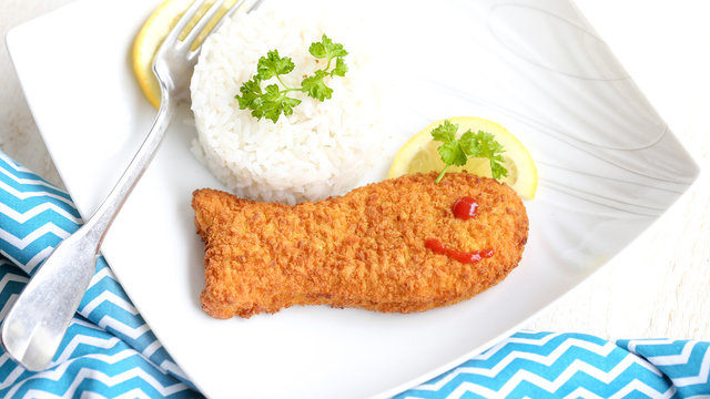 poisson pan&eacute; fun riz ketchup