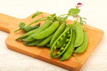 Ripe green peas