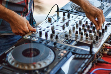  DJ control panel