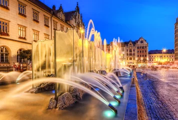Photo sur Plexiglas Fontaine A beautiful fountain in the center of Wroclaw