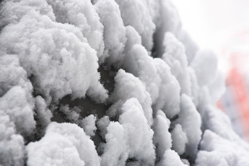 Snow anomaly, snow-covered cars