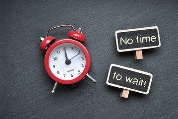 No time to wait! - obrazy, fototapety, plakaty