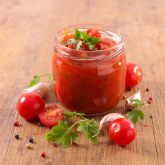 tomato sauce and ingredient
