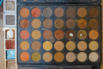 Makeup colorful eyeshadow palettes