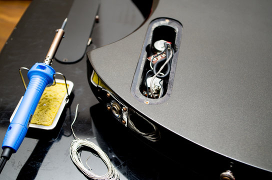 ギター　改造　修理　はんだ