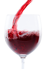 Wein einschenken eingießen Hochformat Rotwein freigestellt Freisteller