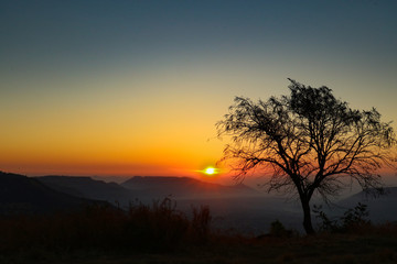 Fototapeta na wymiar Sunrise, Panchgani - MH India