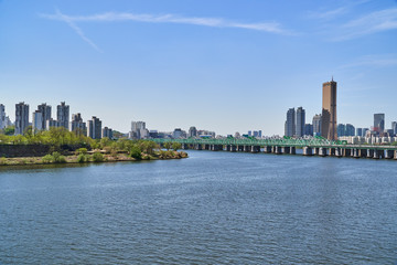 Fototapeta na wymiar Landscape of Han-river in Seoul