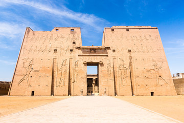 Horus Temple , Edfu, Egypt - obrazy, fototapety, plakaty