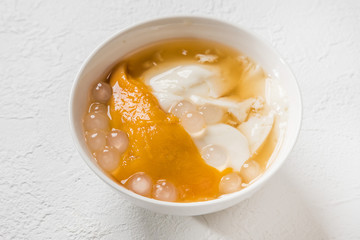 豆花　台湾の豆腐スウィーツ　Toufa (Tofu Pudding)