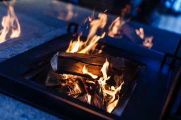 Close-up and transparency in a fireplace.