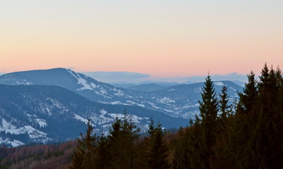 Fototapeta na wymiar Winter mountains of the Carpathians