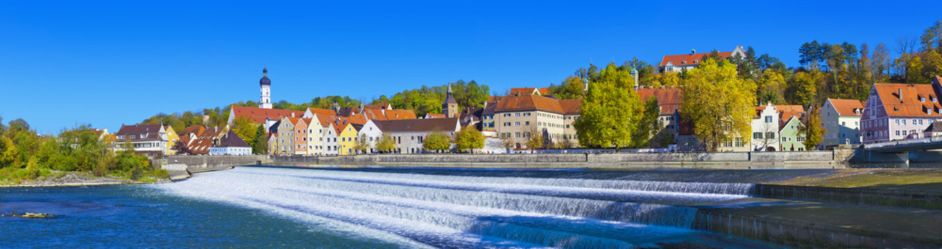 Landsberg am Lech mit dem Lechwehr