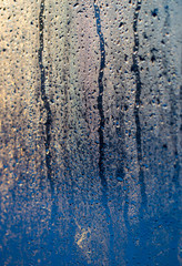 Obraz premium The swirling window at sunrise as a background