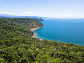 Luftbild: Küstenlinie in Costa Rica