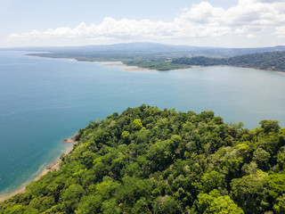Fototapeta na wymiar Luftbild: Naturlandschaft Costa Rica