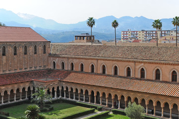 Il Chiostro del Duomo di Monreale - Sicilia