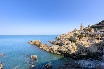 Fototapeta na wymiar Haedong yonggungsa seaside temple in Busan