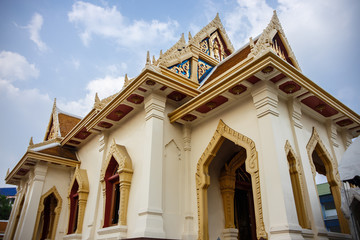 タイバンコク　有名なゴールデン寺　中華街の近く