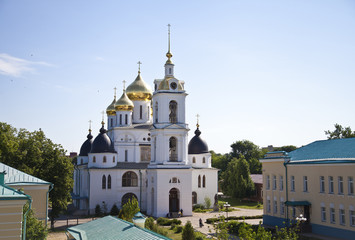 Fototapeta na wymiar Russian church. Uspensky cathedral in Dmitrov. Horizontal view