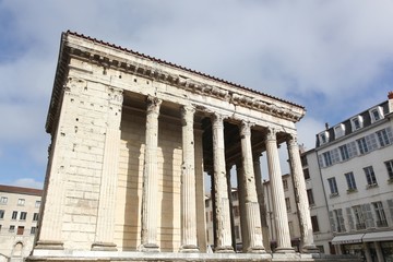 Fototapeta premium Roman temple of Augustus in Vienne, France