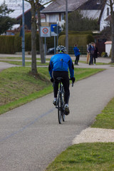 cyclist on a bikeway © rudolfgeiger
