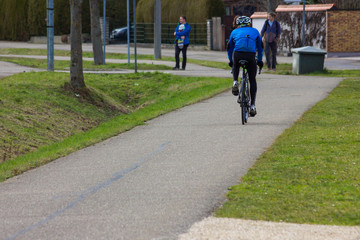 cyclist on a bikeway © rudolfgeiger